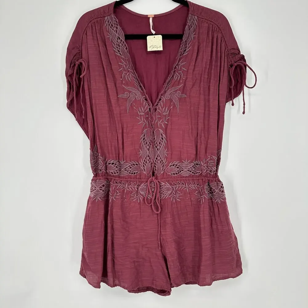 Free People Weila Romper Shorts Dainty Embroidered Filigree Tie Wasit NEW Small - Picture 2 of 11